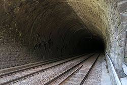 اجرای بزرگترین تونل ریلی کشور در راه‌آهن دورود ـ خرم‌آباد