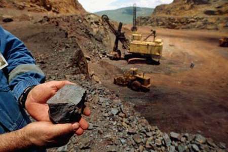 ذخیره 3/7 میلیارد تنی مواد معدنی در خراسان جنوبی