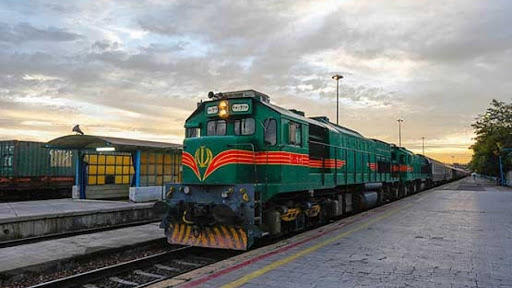 قطار همدان - مشهد از ریل خارج شد
