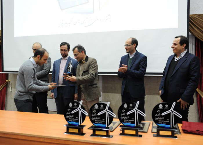افتخارآفرینی قشم ولتاژ عضو انجمن سازندگان تجهیزات صنعت نفت ایران