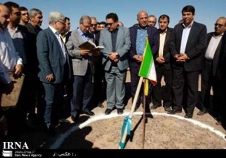 آغاز ساخت نیروگاه خورشیدی اردکان یزد با حضور وزیر تعاون