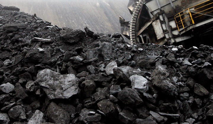 محموله صادراتی زغال سنگ طبس به مقصد چین
