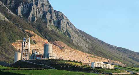 موافقت با توسعه معدن کارخانه سیمان گالیکش به شرط بازسازی طبیعت تخریب شده