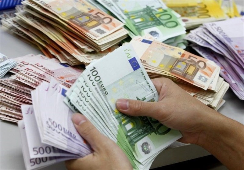 معامله ارز صادراتی در صرافی‎ها به‌ قیمت بازار تا سقف ۱میلیون یورو مجاز شد
