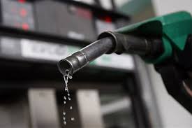 تمام پیشنهادات بنزینی دولت رد شد/ سهمیه‌بندی بنزین در آینده