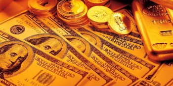 نوسان دلار و سکه با سیگنال غیراقتصادی