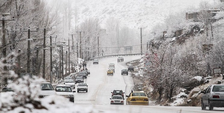 برف و سرما در کشور/مردم از تردد غیرضرور در جاده‌ها خودداری کنند