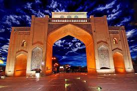 سایه سنگ بر «دروازه قرآن» شیراز