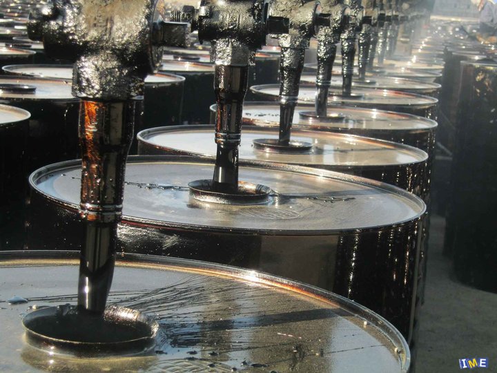 عرضه ۱۲ قرارداد کشف پریمیوم قیر ۶۰۷۰ نفت جی در بورس کالا