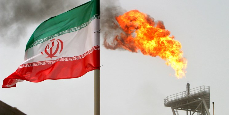 فروش نفت ایران ادامه دارد/ آمریکایی‌ها نمی‌توانند مانع صادرات نفت ایران شوند