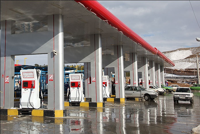 بهره‌برداری از ۵ جایگاه عرضه سوخت در منطقه اصفهان