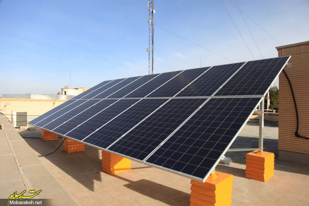 احداث نیروگاه خورشیدی ۵ کیلوواتی در شهرداری مبارکه
