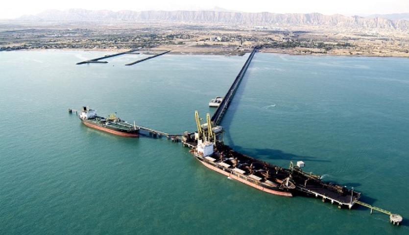 برنامه افزایش ظرفیت جابجایی مواد معدنی به ۴۵۰ واگن در منطقه خلیج فارس/ تصویب طرح توسعه اسکله با قابلیت پهلوگیری کشتی های ۳۰۰ هزارتنی