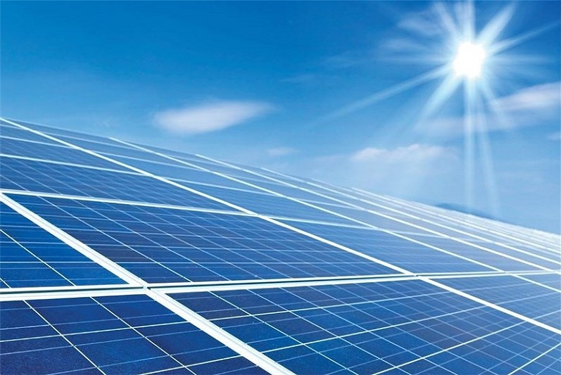 نخستین خط ریلی انرژی خورشیدی جهان راه اندازی شد