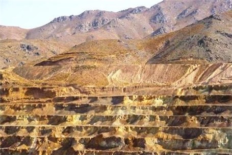 ۱۱ پروانه اکتشاف معدن در منطقه سیستان صادر شده است