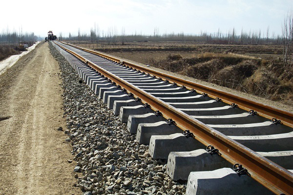 تکمیل طرح تعمیرات اساسی پل راه آهن محور سلفچگان – اراک