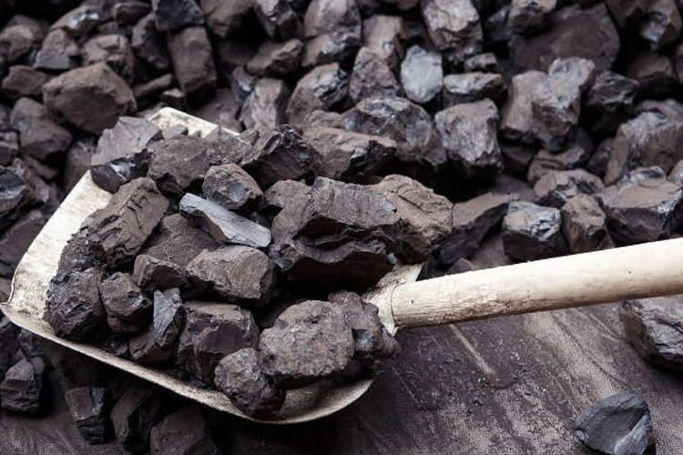 معدنکاری زغال سنگ در ایران توجیه اقتصادی ندارد