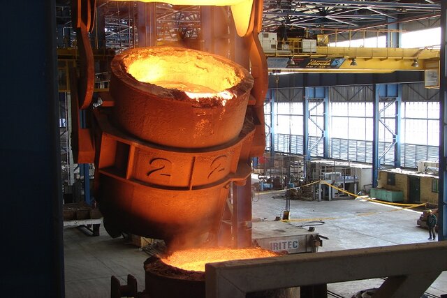 مجتمع صنعتی فولاد اسفراین برای تولید شمش نیاز به سرمایه در گردش دارد