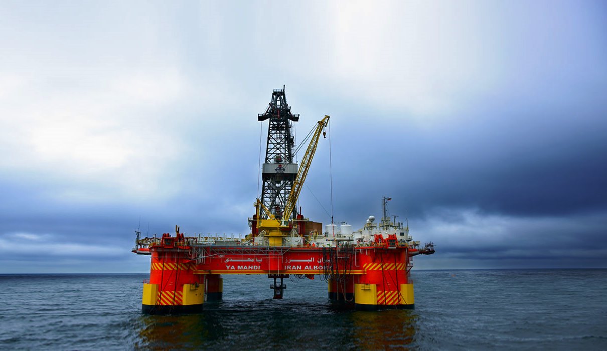 دولت‌ها برای فرار از اکتشاف نفت خزر بهانه می آورند