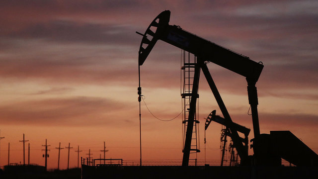 پروژه‌های نفتی در خزر با همکاری جمهوری آذربایجان پیگیری می‌شود