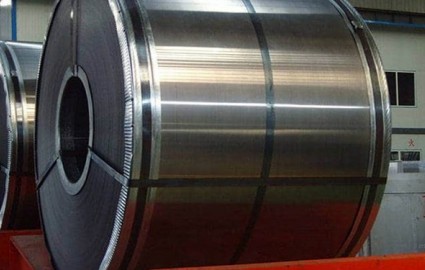 کاهش ۷۰۰ هزار تنی وابستگی به واردات ورق فولادی