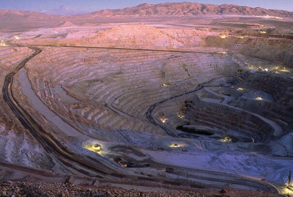 ایران بر روی کمربند معادن قرار گرفته است/ حرکت چرخ اقتصاد کشور با توسعه صنایع معدنی