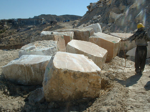 «صنعت سنگ» هنوز سنتی است