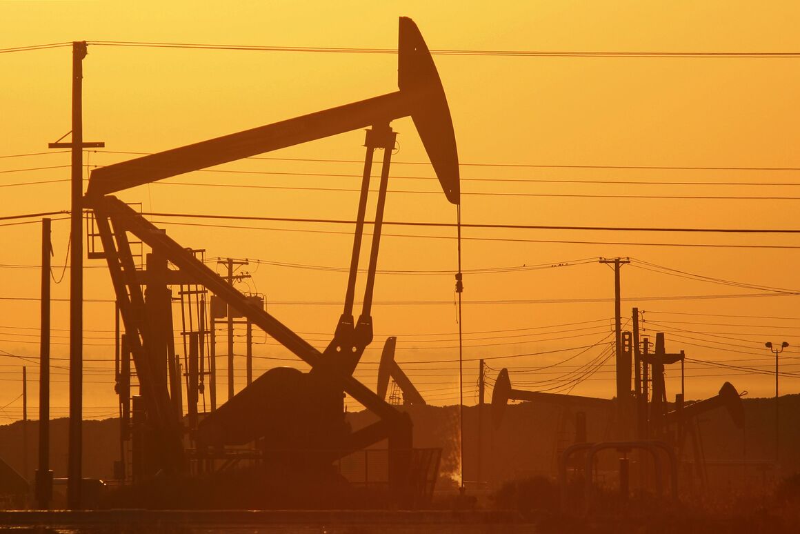 نفت شیل در ۲۰۲۰ همچنان عرصه را بر اوپک تنگ می‌کند