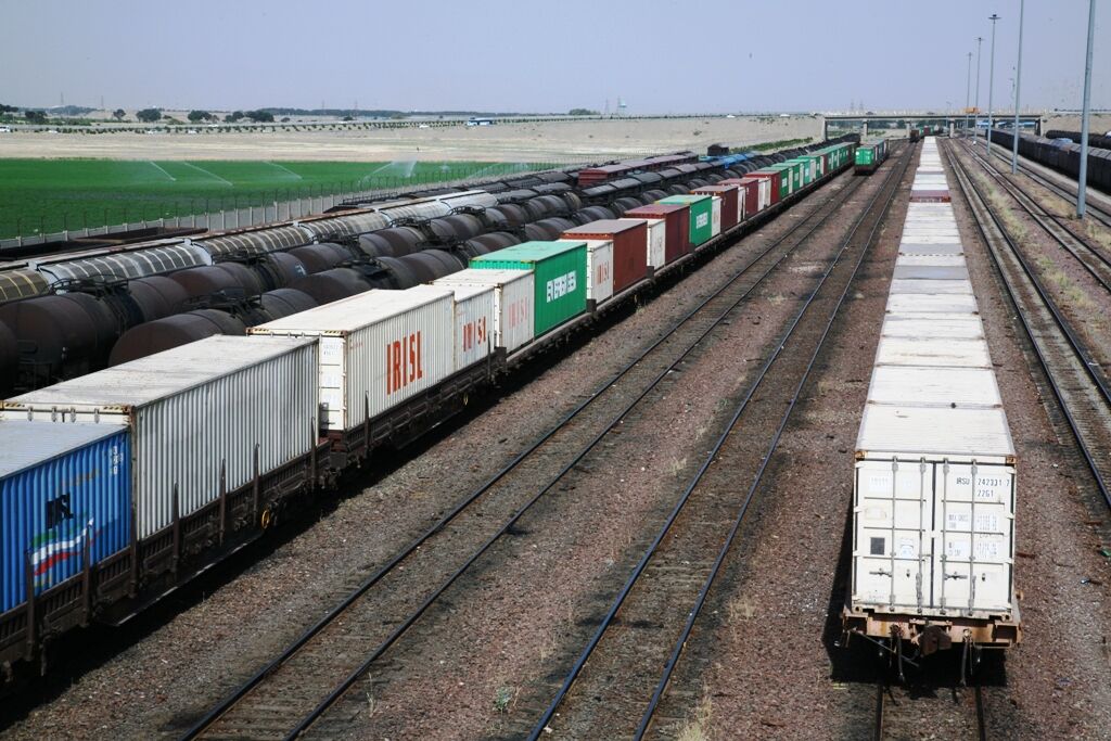 مدیرعامل راه‌آهن کشور: قطعات در حوزه ریلی از طریق تولید داخلی تامین می‌شود