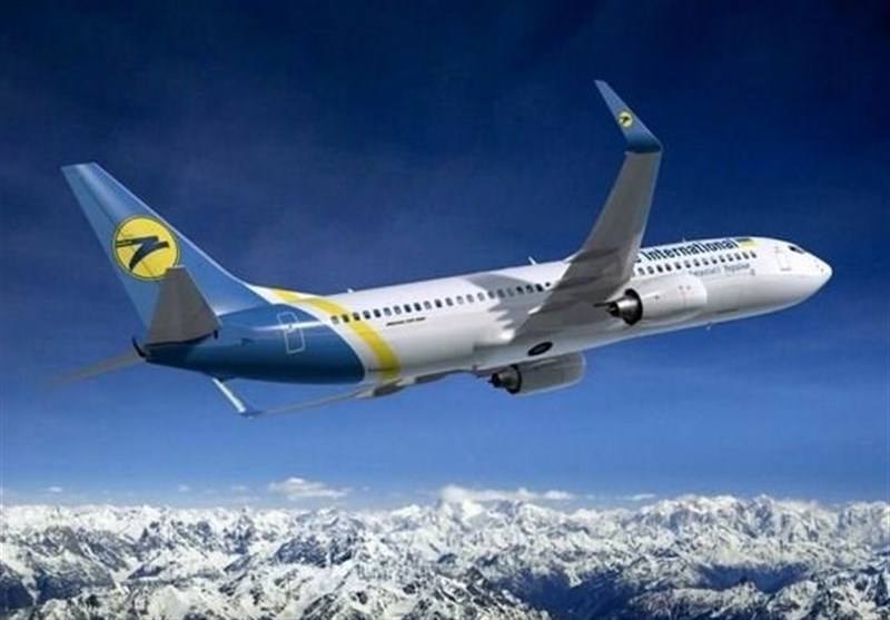 ظریف: جعبه سیاه هواپیمای اوکراینی را به خارجی ها تحویل نمی دهیم