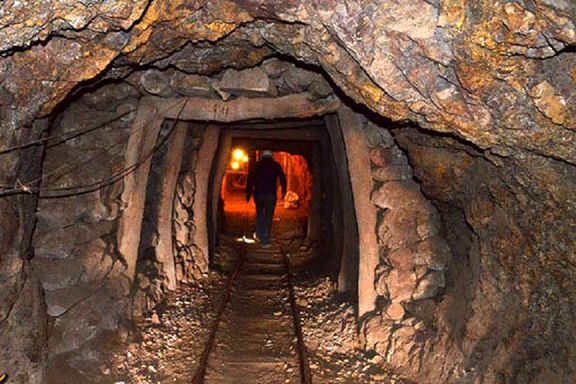 معدن‌کاران کردستانی برای خرید تجهیزات مقابله با کرونا ۱۰ میلیارد ریال کمک کردند