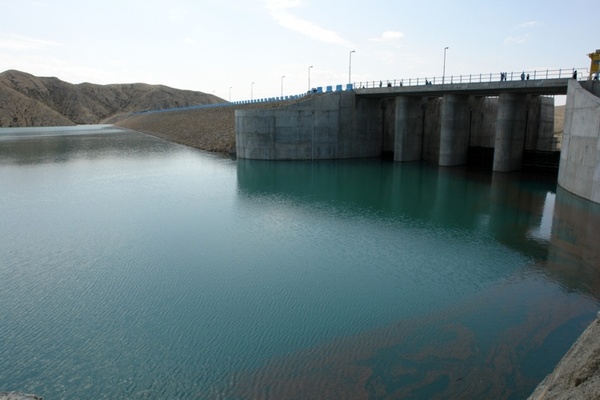 آبگیری مخازن سدهای خاکی احداث شده در زنجان