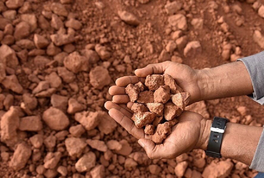 آغاز بکار ساخت فاز دوم تولید پودر آلومینای جاجرم منوط به تامین مواد معدنی مورد نیاز