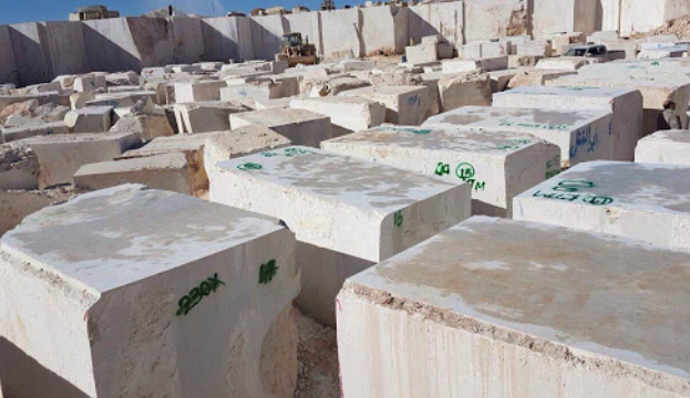 سالانه 300 هزار تُن سنگ از معادن کرمانشاه استخراج می‌شود/ جای خالی صنایع فرآوری سنگ در استان