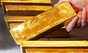 روند قیمت اونس جهانی طلا کاهشی شد