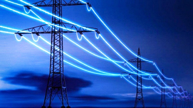 وزارت نیرو شبکه‌های انتقال برق را به صورت اضطراری بازسازی کند