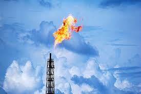 رشد گاز طبیعی در روز سقوط فرآورده‌های نفتی