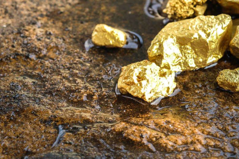توسعه معدن طلای قروه