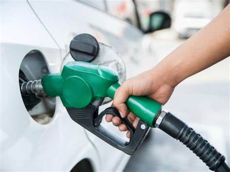 چقدر بنزین در کارت‌های سوخت ذخیره شده است؟