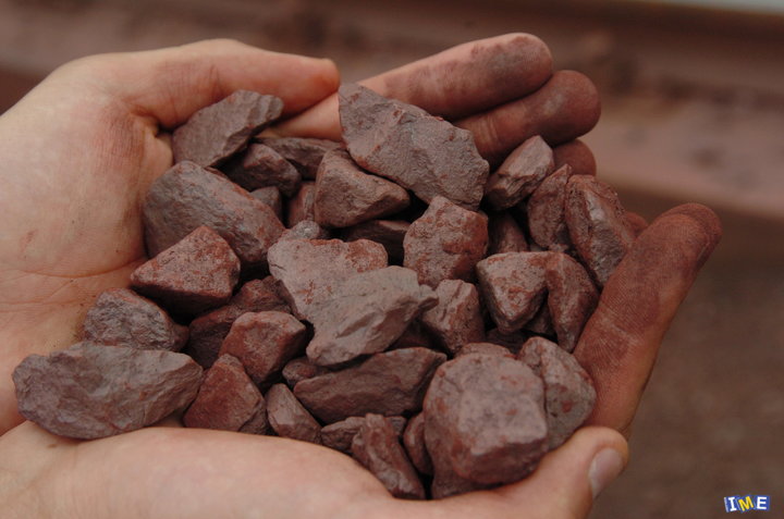 تاکید سرمایه‌گذاران معدنی معادن سنگان بر تسریع در ساخت محور جدید سنگان - تربت حیدریه