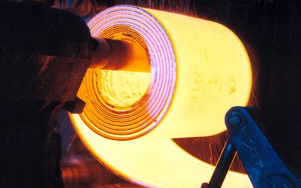 عرضه ۱۲۳ هزار تن ورق فولادی ۵ فولادساز کشور در بورس کالا