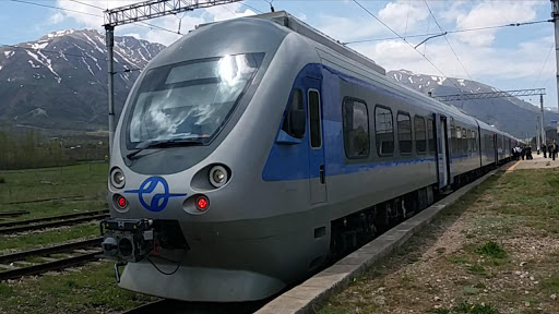 زیرساخت راه‌آهن شهرکرد تا پایان دولت تکمیل می‌شود