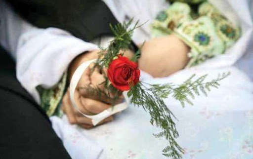 اهدای جهیزیه به زوج‌های جوان به‌مناسبت اولین سالگرد شهید سلیمانی در رفسنجان