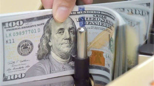 اقتصاد کشور به ثبات نرخ ارز بیش از کاهش آن نیازمند است
