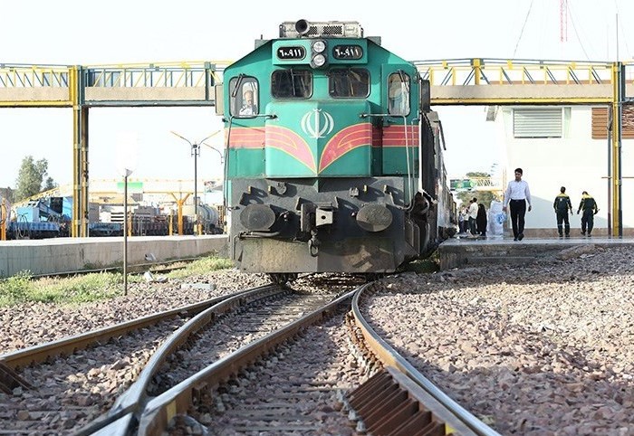 تاکید استاندار قم بر تسریع در اتصال سلفچگان به راه‌آهن سراسری