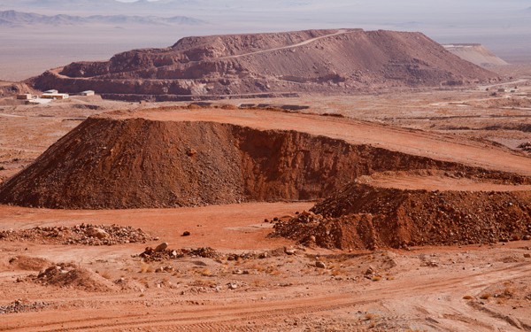 استان کرمان با اتمام منابع معدنی آن به خاک سیاه می‌نشیند