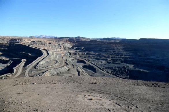 دیدار مدیر عامل شرکت سنگ آهن مرکزی ایران با کارکنان معدن سه چاهون