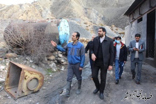 بازدید فرماندار شهرستان آزادشهر از معدن شرکت گمانه چشمه ساران
