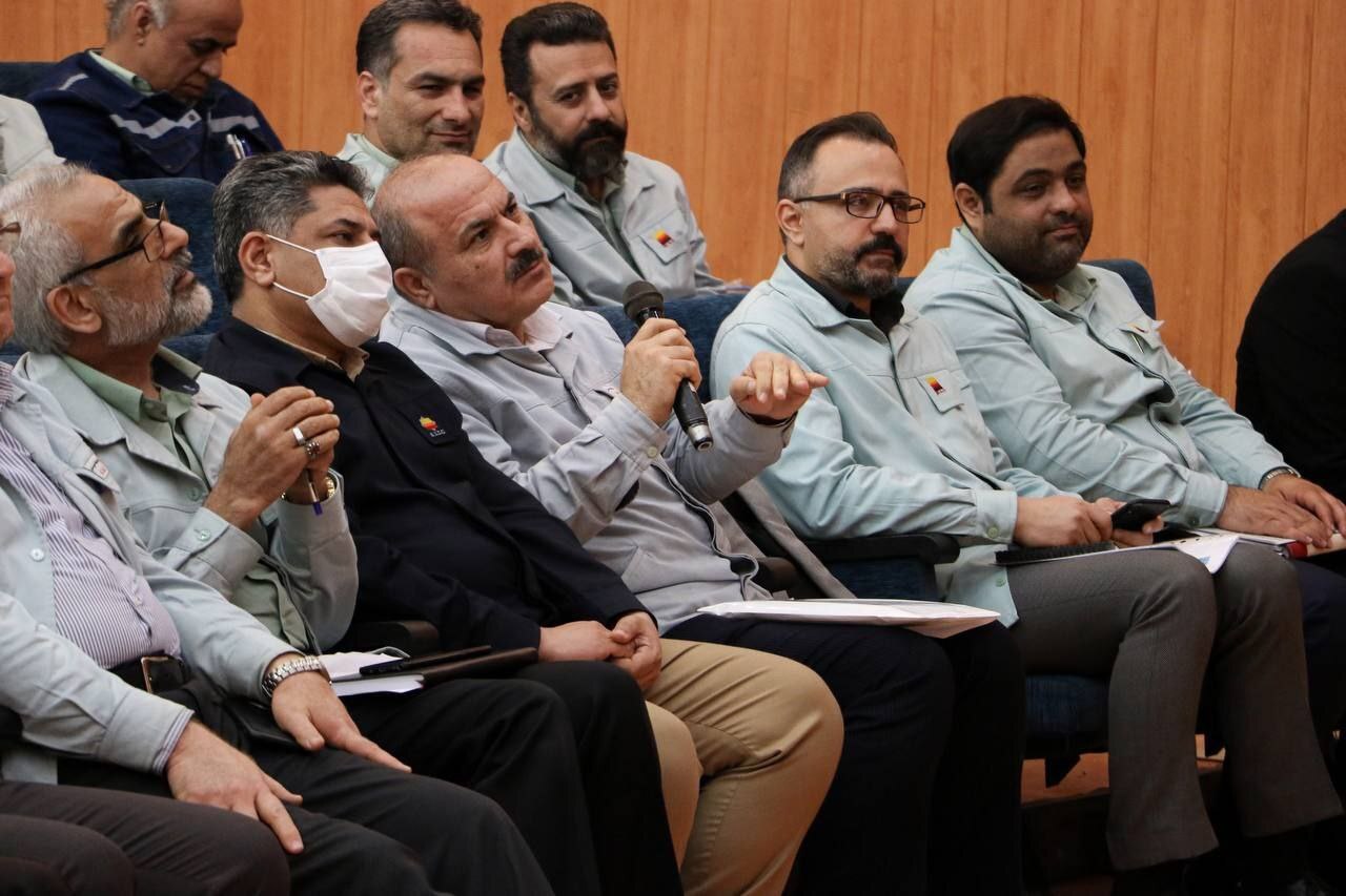 جلسه هم‌اندیشی و بازنگری نقشه استراتژیک (افق ۱۴۰۴-۱۴۰۲) گروه فولاد خوزستان برگزار شد