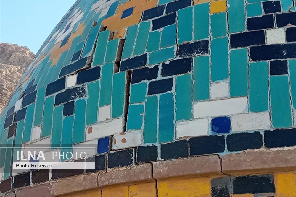 تکلیف ترک‌های بقعه بی‌بی شهربانو به نشست کارشناسان موکول شد/ انفجار‌ها در اطراف یک بنای قدیمی که پی هم ندارد اتفاق می‌افتد